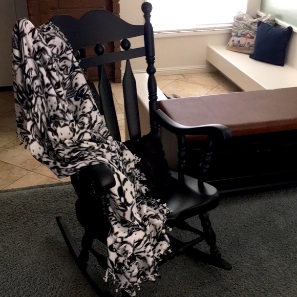 Sketched Puppy Dog Fleece Blanket - Picture 6 of 13